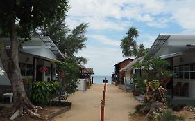 Bluesky Beach Bungalows